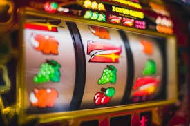 Super Sic Bo live dealer di studio kasino langsung cv777